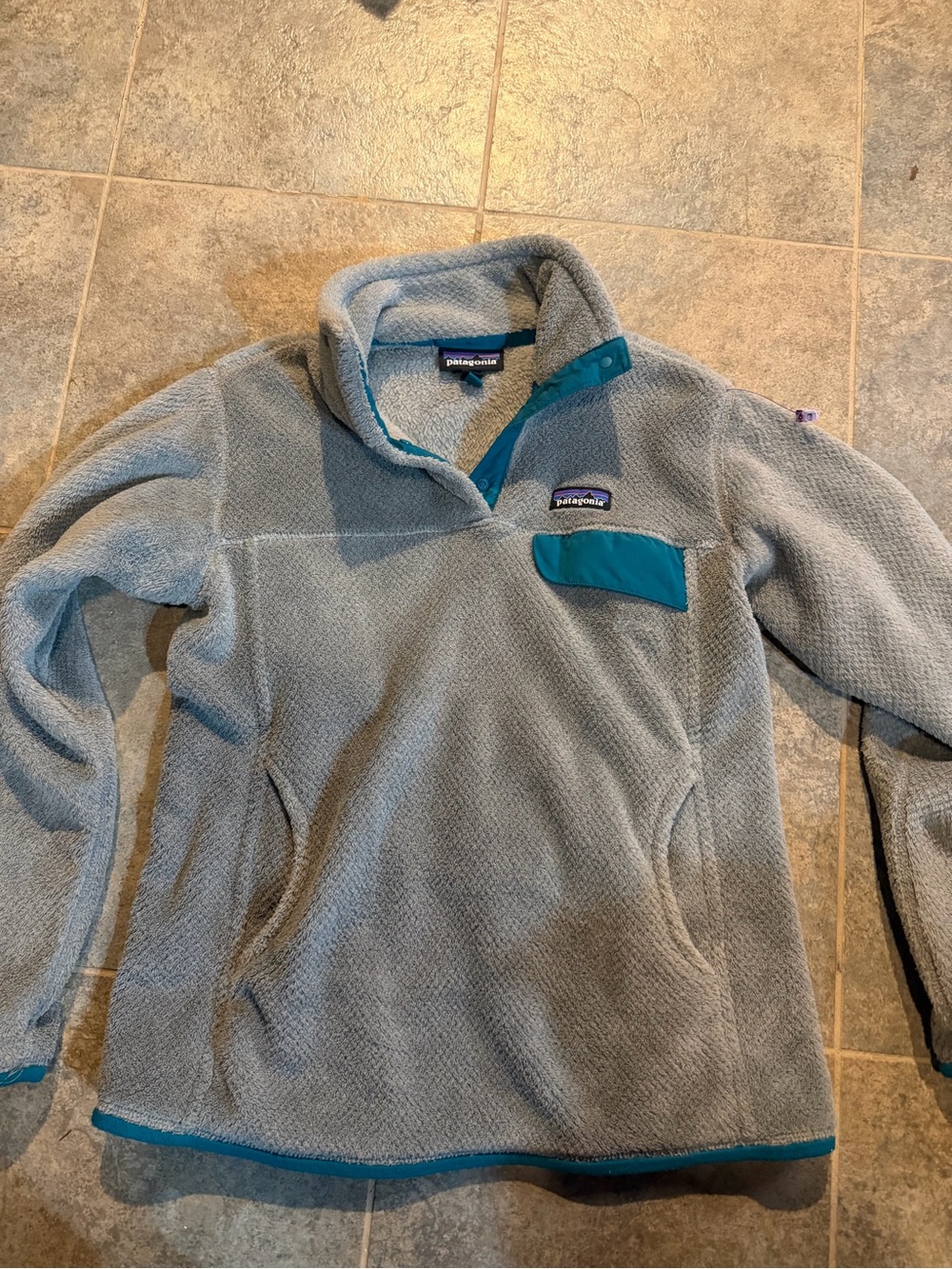 Patagonia women’s gray with teal Fleece Pullover